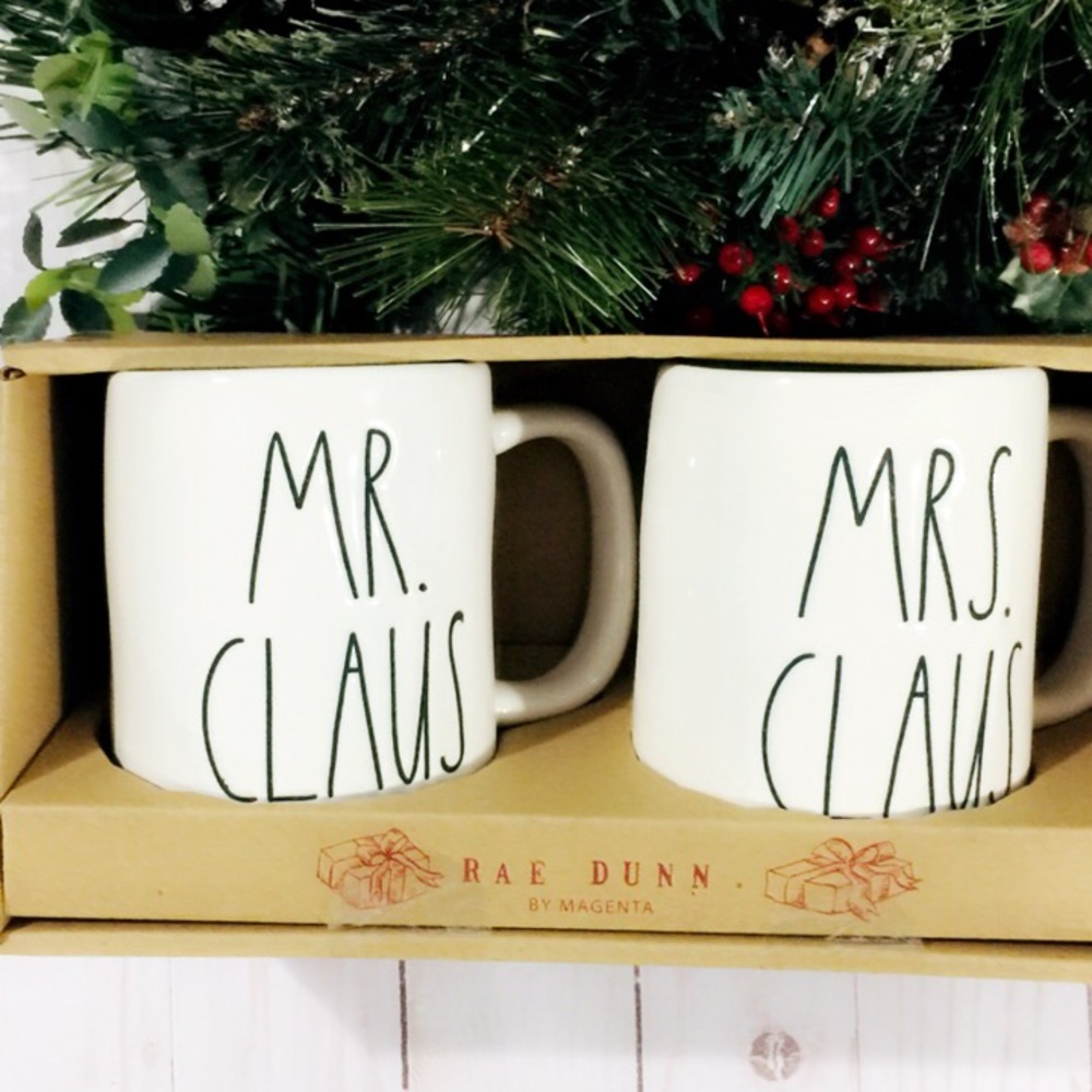 Rae Dunn Christmas mug set - Picture 5 of 6